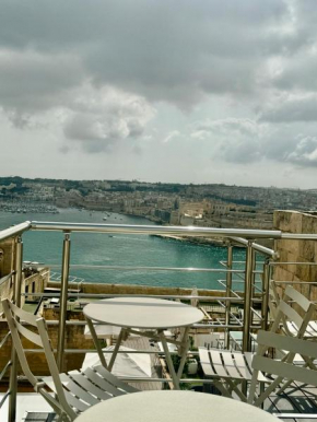 Paulos Valletta